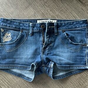 Von Dutch Vintage Shorts. Size 25.🦋